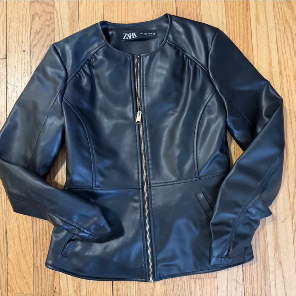 Zara Sleek Black Leather Jacket faux small